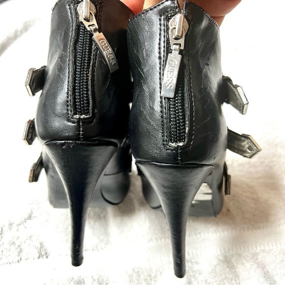 GUESS WgStella2 Y2K black leather buckle heeled booties size 5.5 - Picture 7 of 9